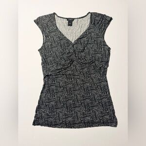 Ann Taylor Black and White Patterned Blouse